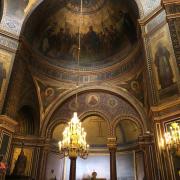 A l'intérieur de la Cathédrale Saint Alexandre Nevski