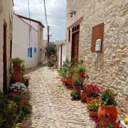 Ruelle dans le village de LANIA