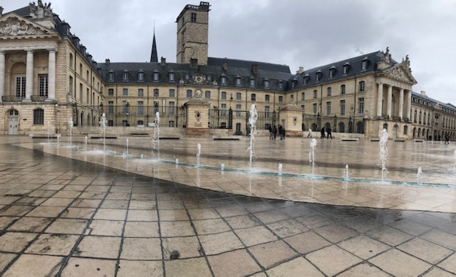 Dimanche 06 octobre - Le Palais des Ducs de Bourgogne, actuelle Mairie de Dijon