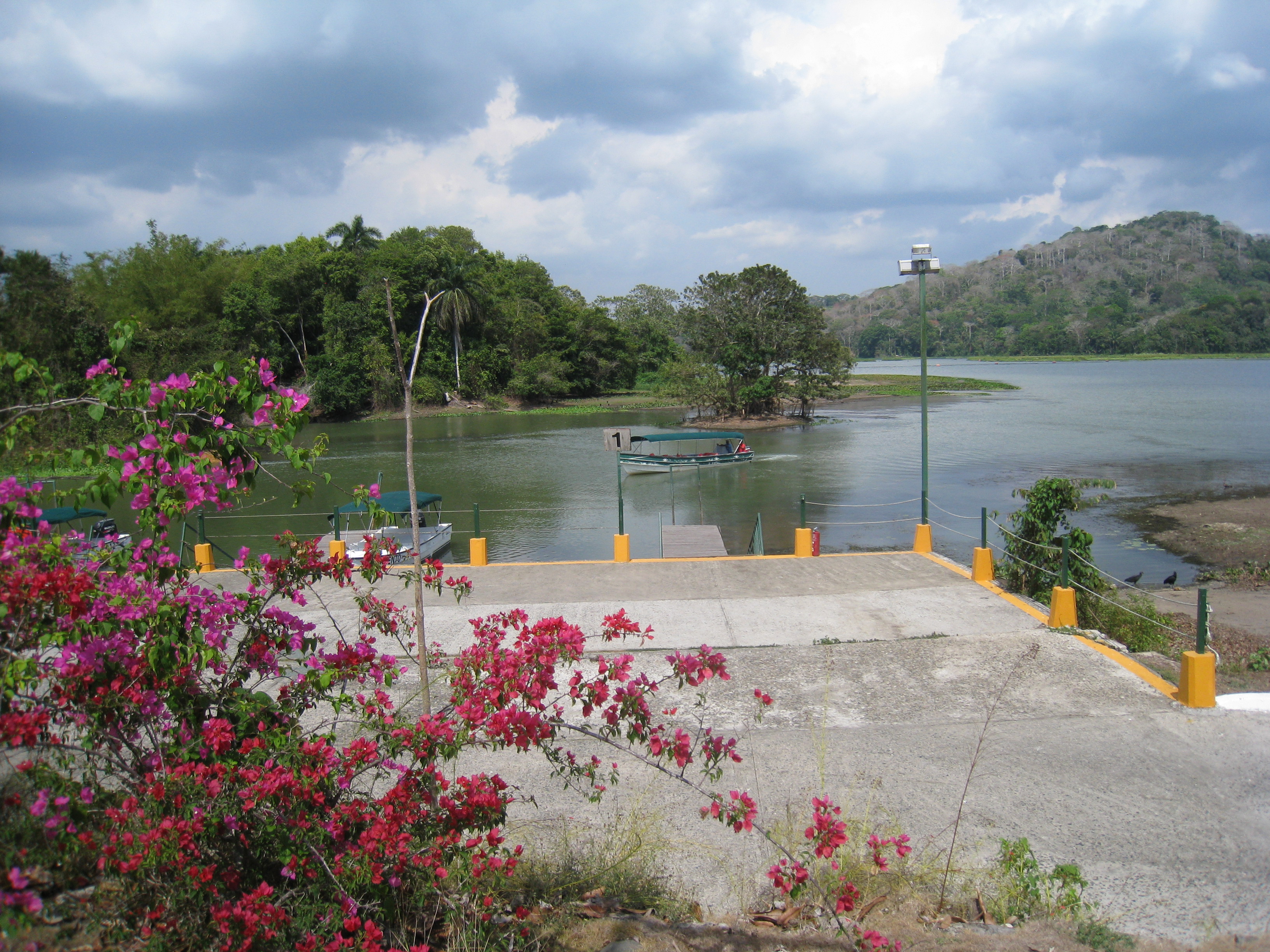 Marina sur le lac Gatun